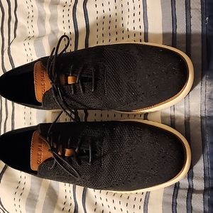 Cole Haan Grand 0's size 12 excellent condition